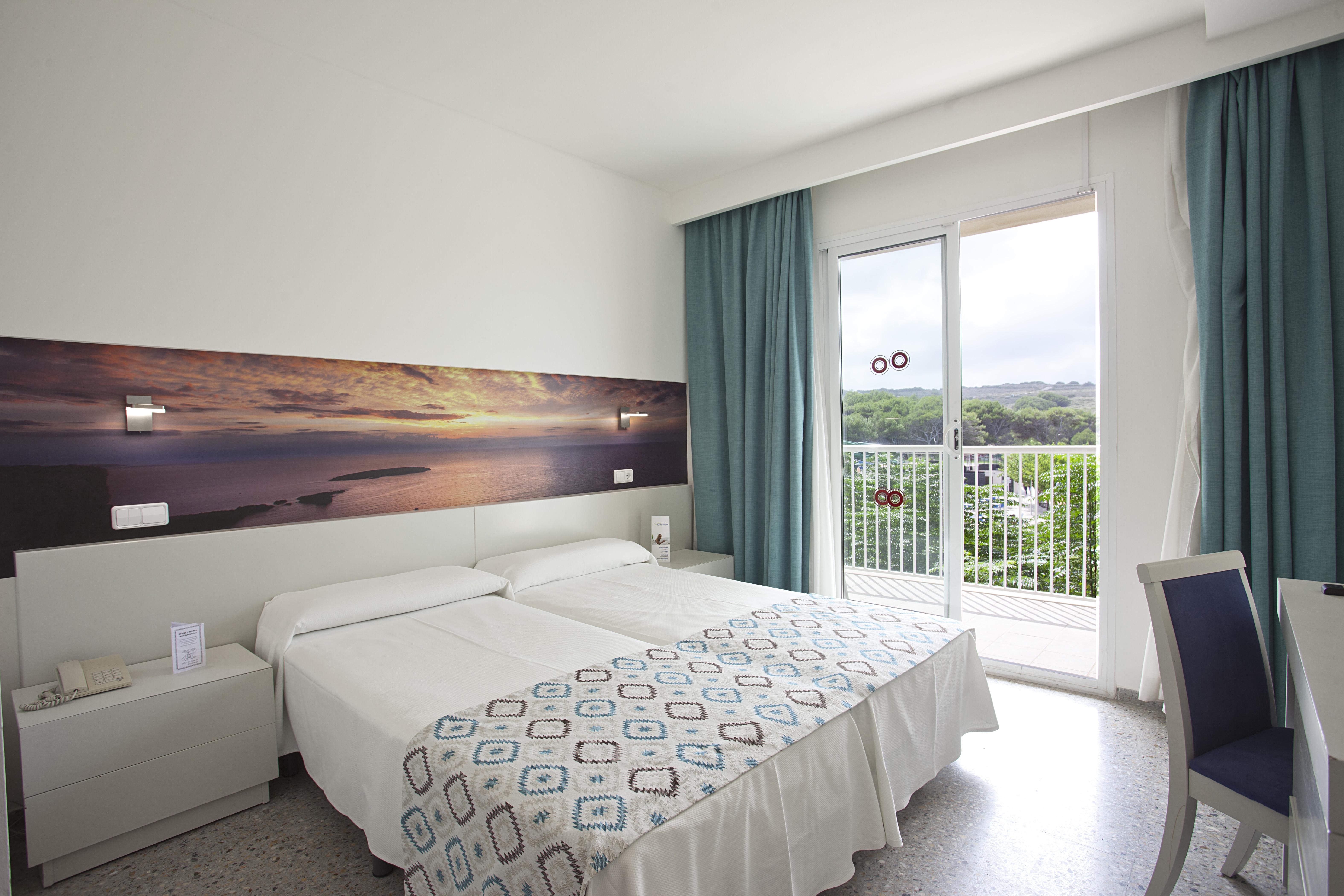 Club Hotel Aguamarina Arenal d'en Castell Bagian luar foto