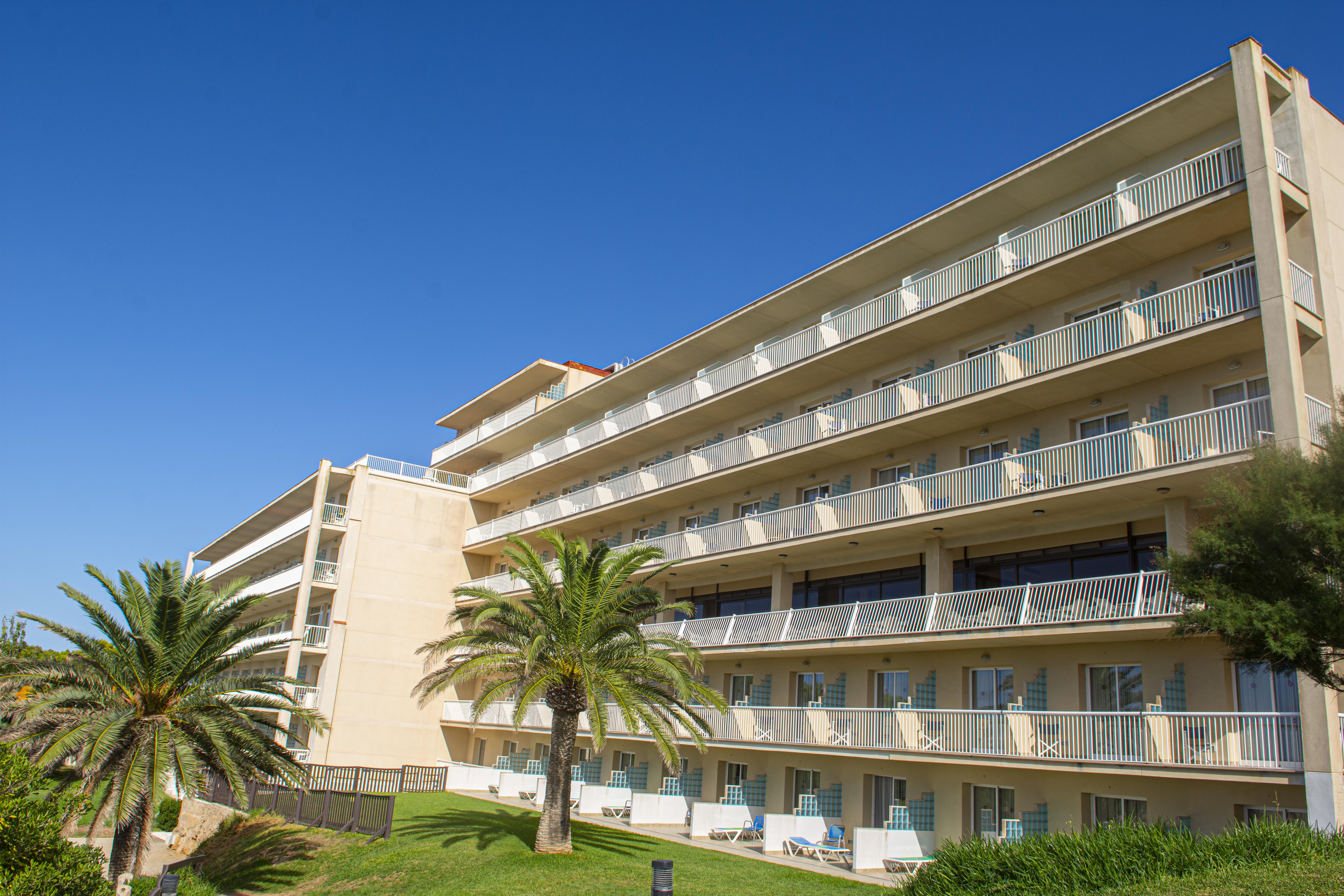 Club Hotel Aguamarina Arenal d'en Castell Bagian luar foto