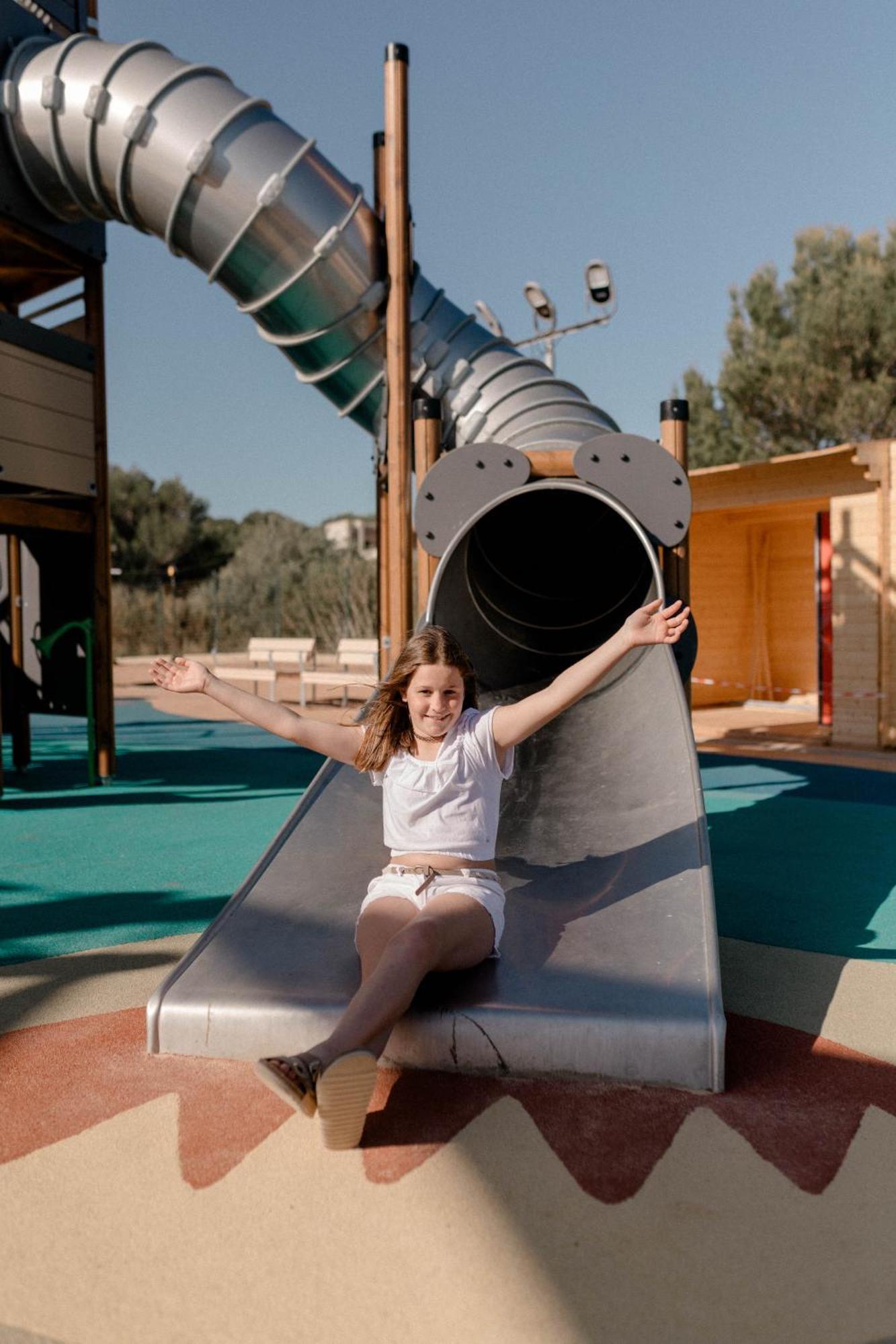 Club Hotel Aguamarina Arenal d'en Castell Bagian luar foto