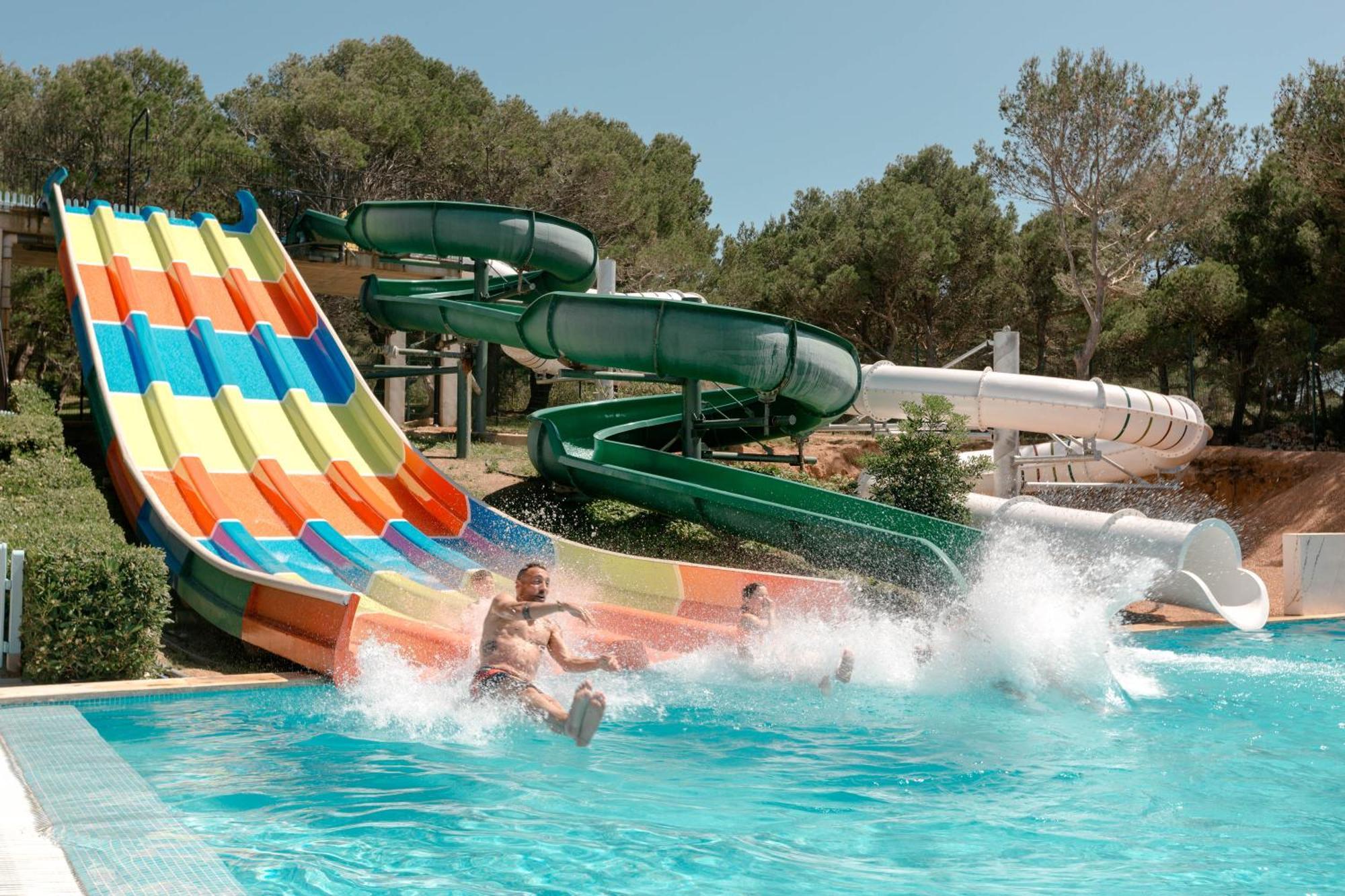 Club Hotel Aguamarina Arenal d'en Castell Bagian luar foto